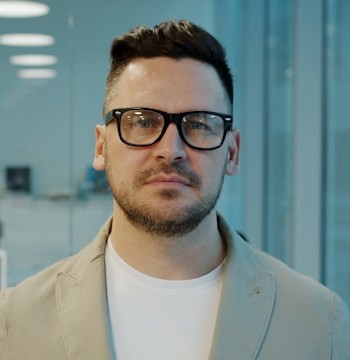 employee01